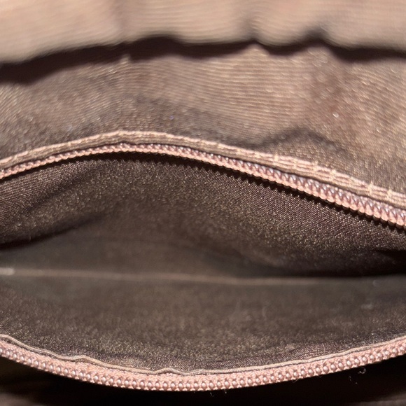 Vintage Coach Crossbody Bag (Circa 2007) - Picture 8 of 11
